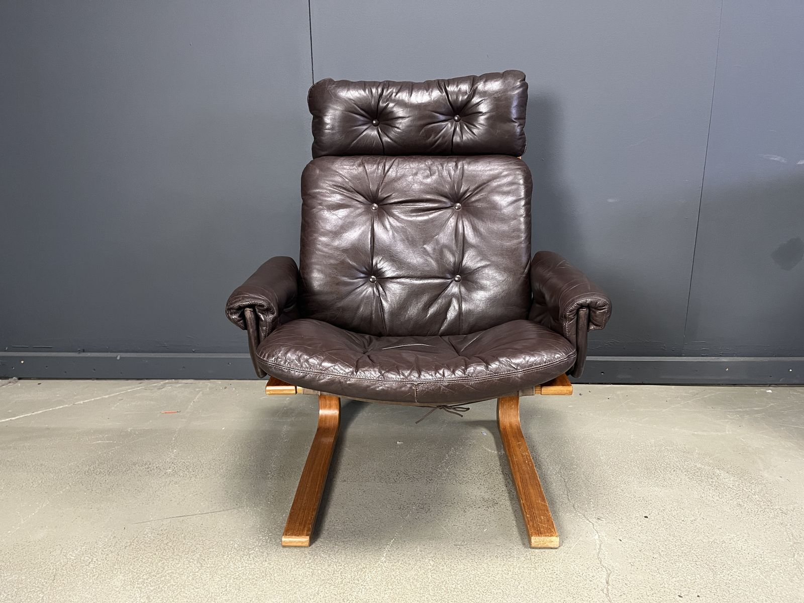 Elsa & Nordahl Solheim Kengu Armchair   1960s photo Furniture