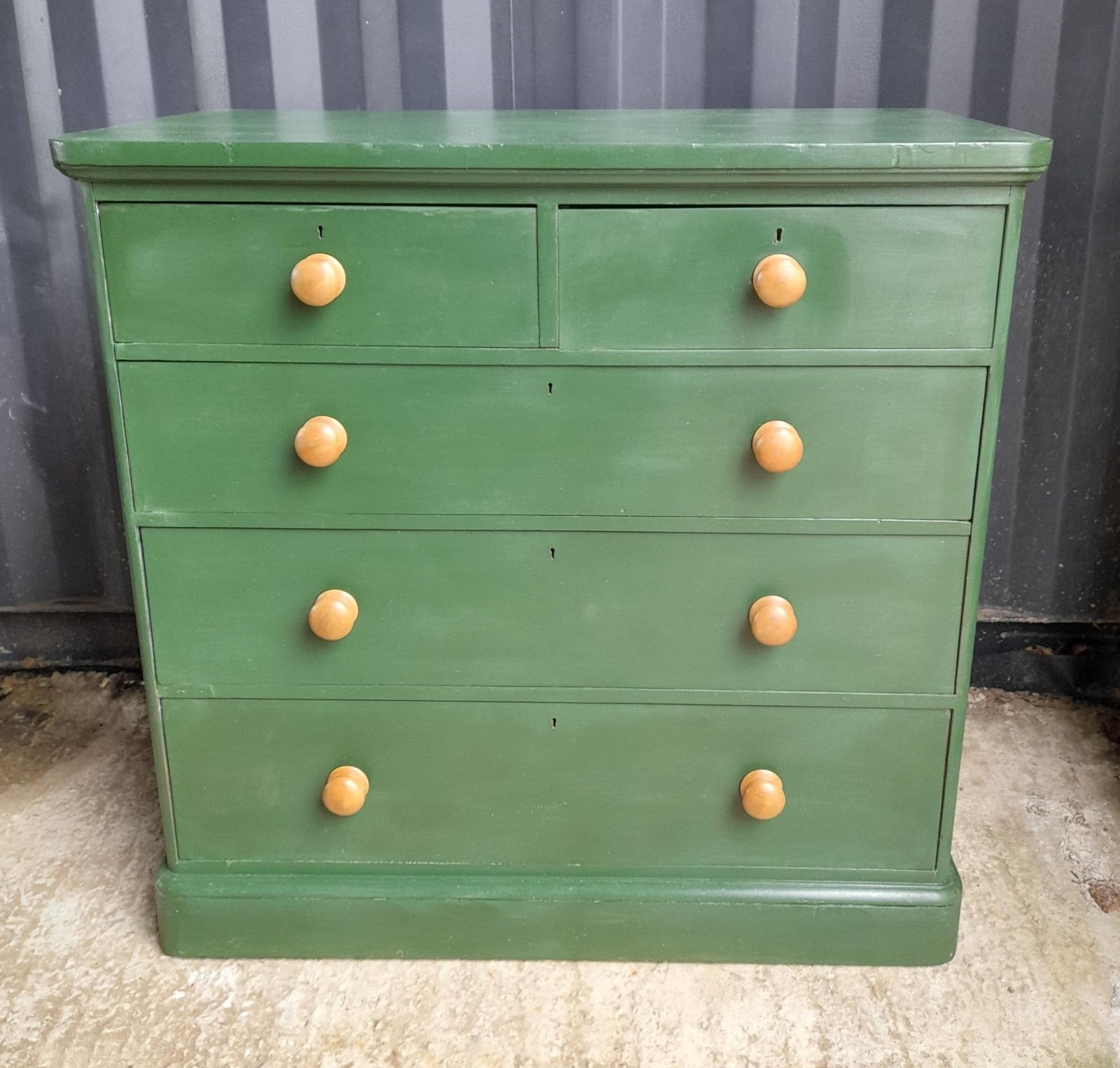 Victorian Mahogany Chest Of Drawers
