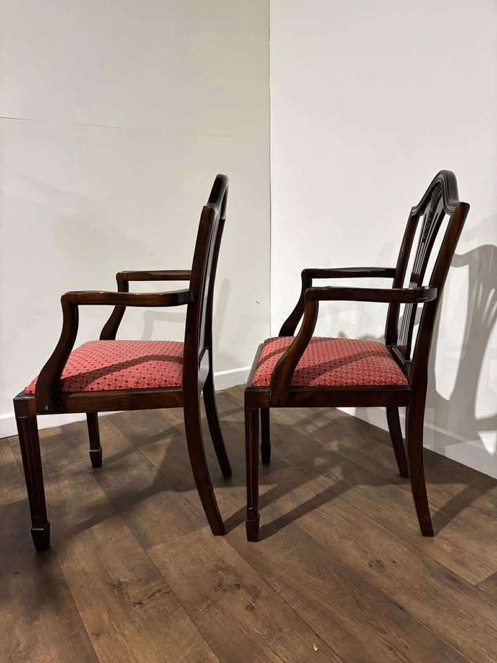 Pair Of Reproduction Mahogany Carver Armchairs photo Furniture