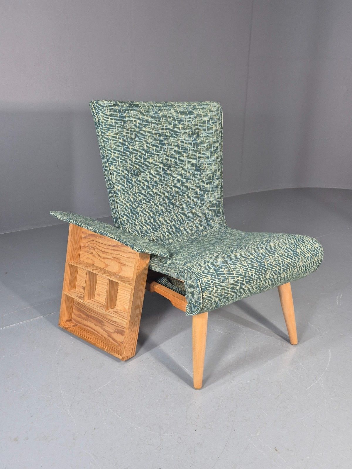 photo vintage Vintage Swedish Retro Chair Newly Upholstered Hobby Chair Drawer Eb11084 Mnor