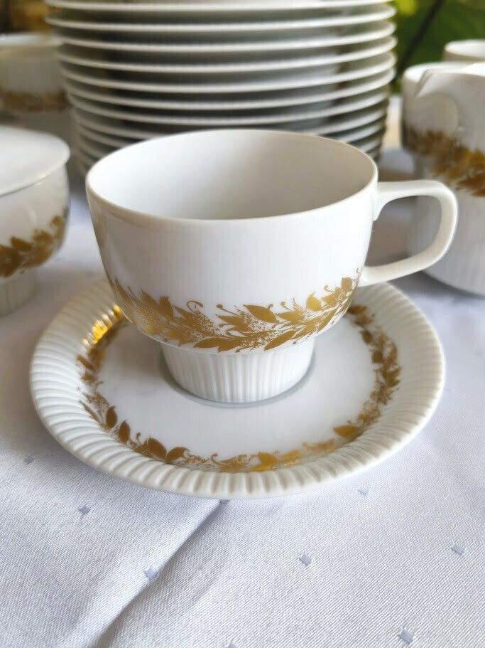 Tapio Wirkkala Voor Rosenthal Studio Line "Modulation" Porseleinen Koffie  En Dessertservies, Duitsland Ca. Jaren 1970, 39 Stuks photo buy