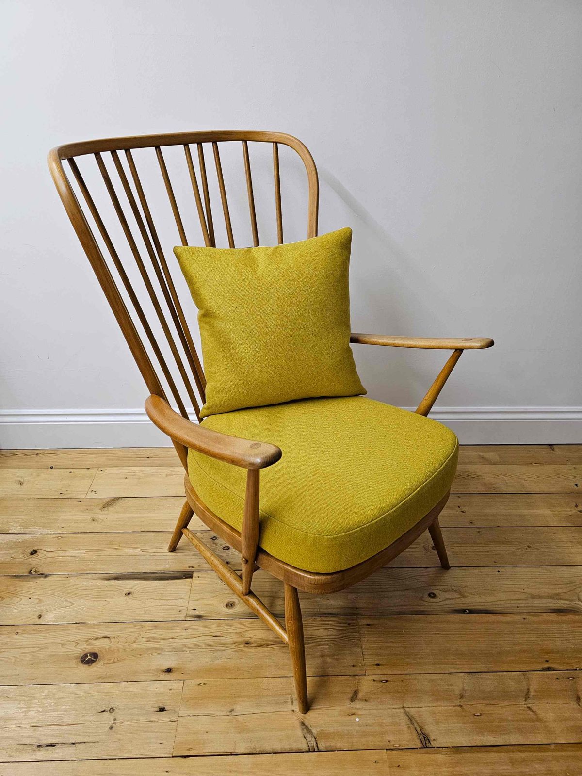 Ercol 478 Original Armchair With Yellow Wool Seat. photo 650.0