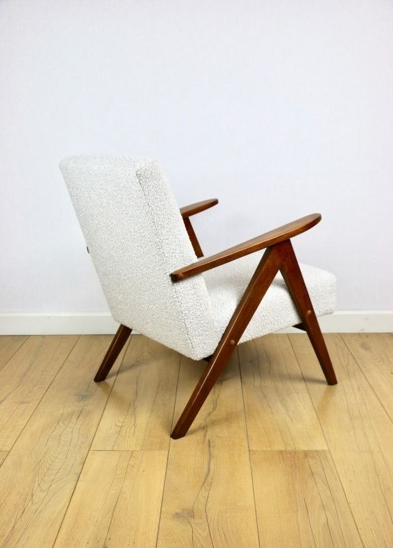 photo furniture Vintage B 310 Var Armchair, White Bouclé Structure, 70s   Brown Wood