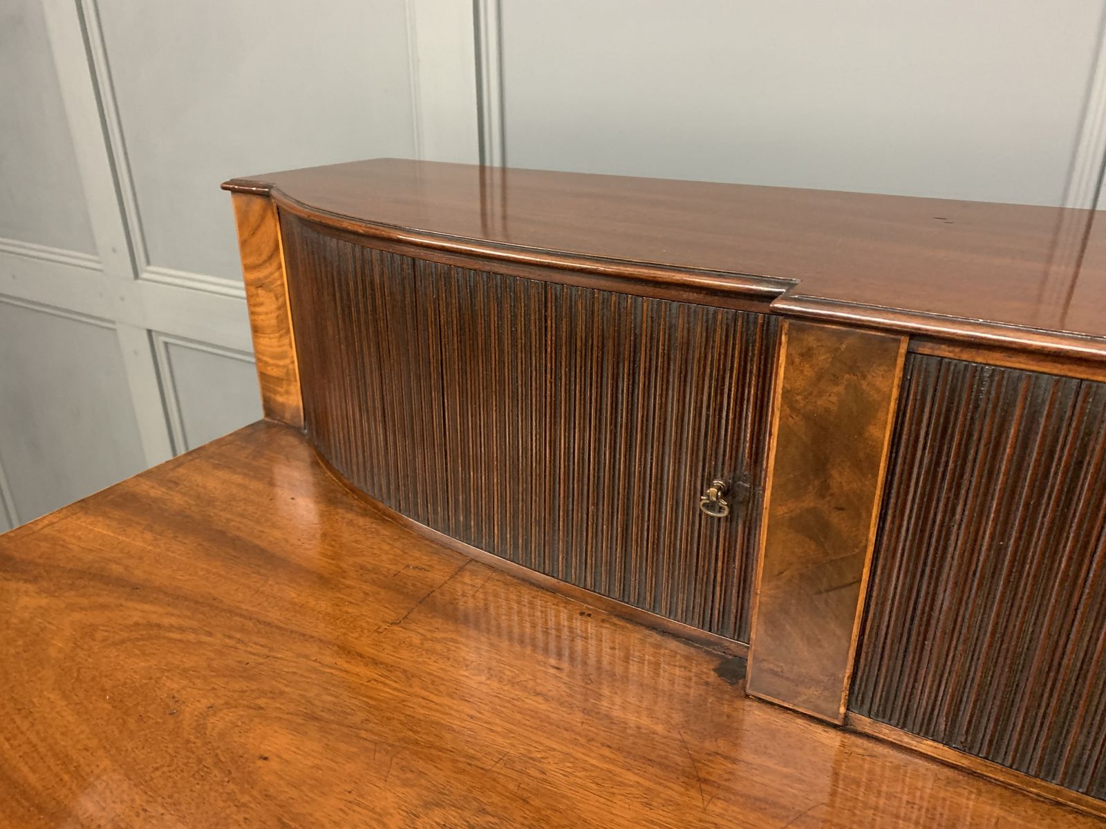 Large George III Inlaid Mahogany Sideboard photo 4150.0