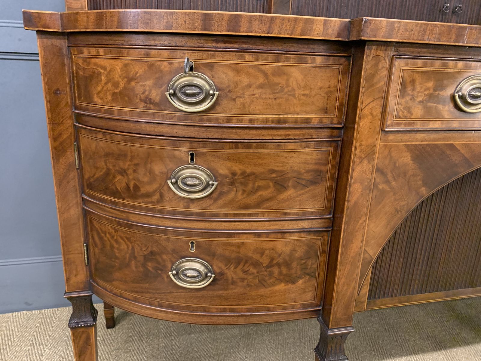 photo furniture Large George III Inlaid Mahogany Sideboard