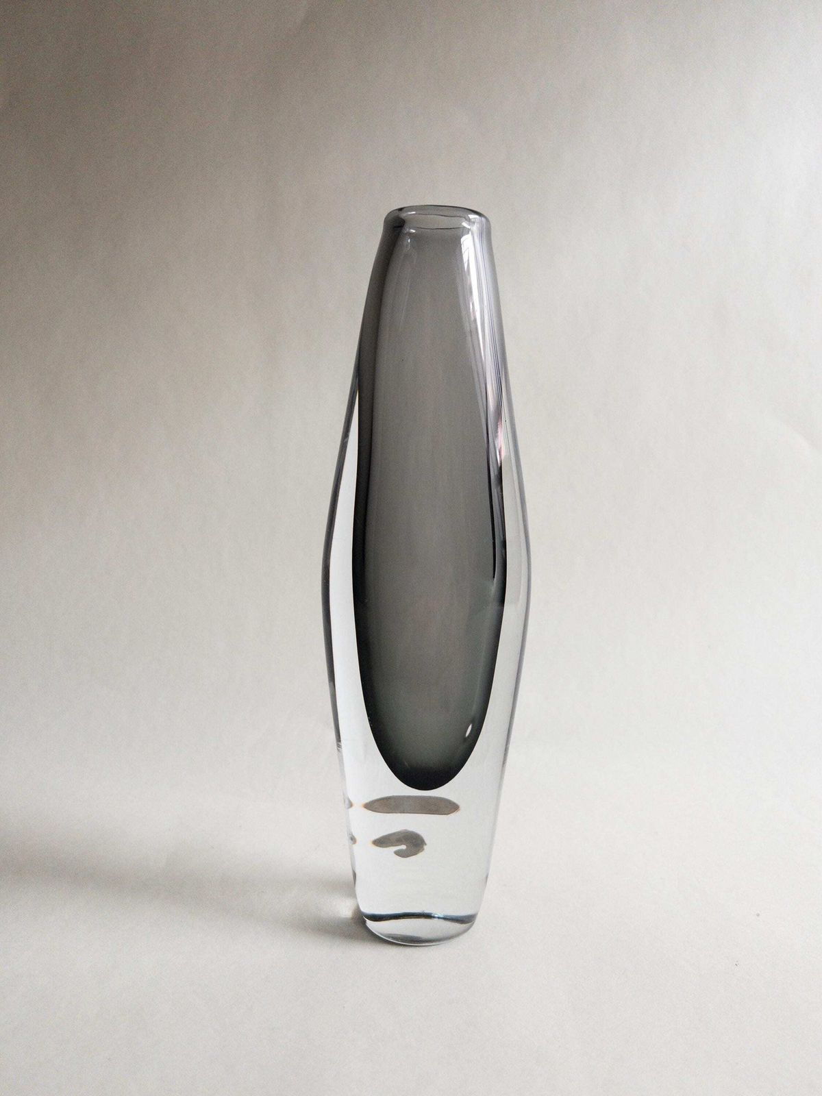 Josef Schott Art Glass Vase: Smokey Grey Smalandshyttan, Sweden photo buy