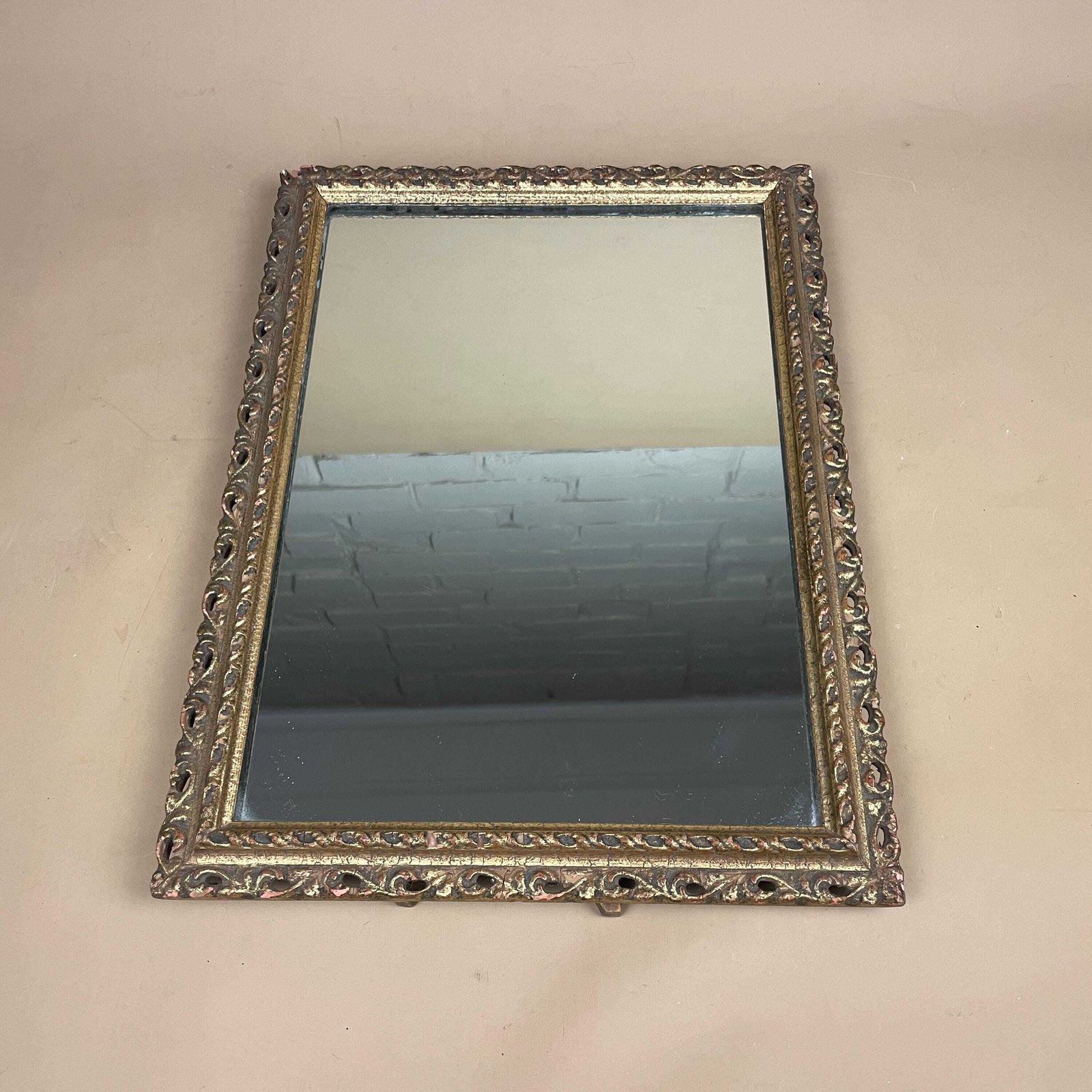 Vintage Freestanding Mirror Gold Gilt Wood Frame Portrait Dressing Tabletop Ornate Gilted Bedroom Vanity Decorative Rectangle Wooden photo furniture