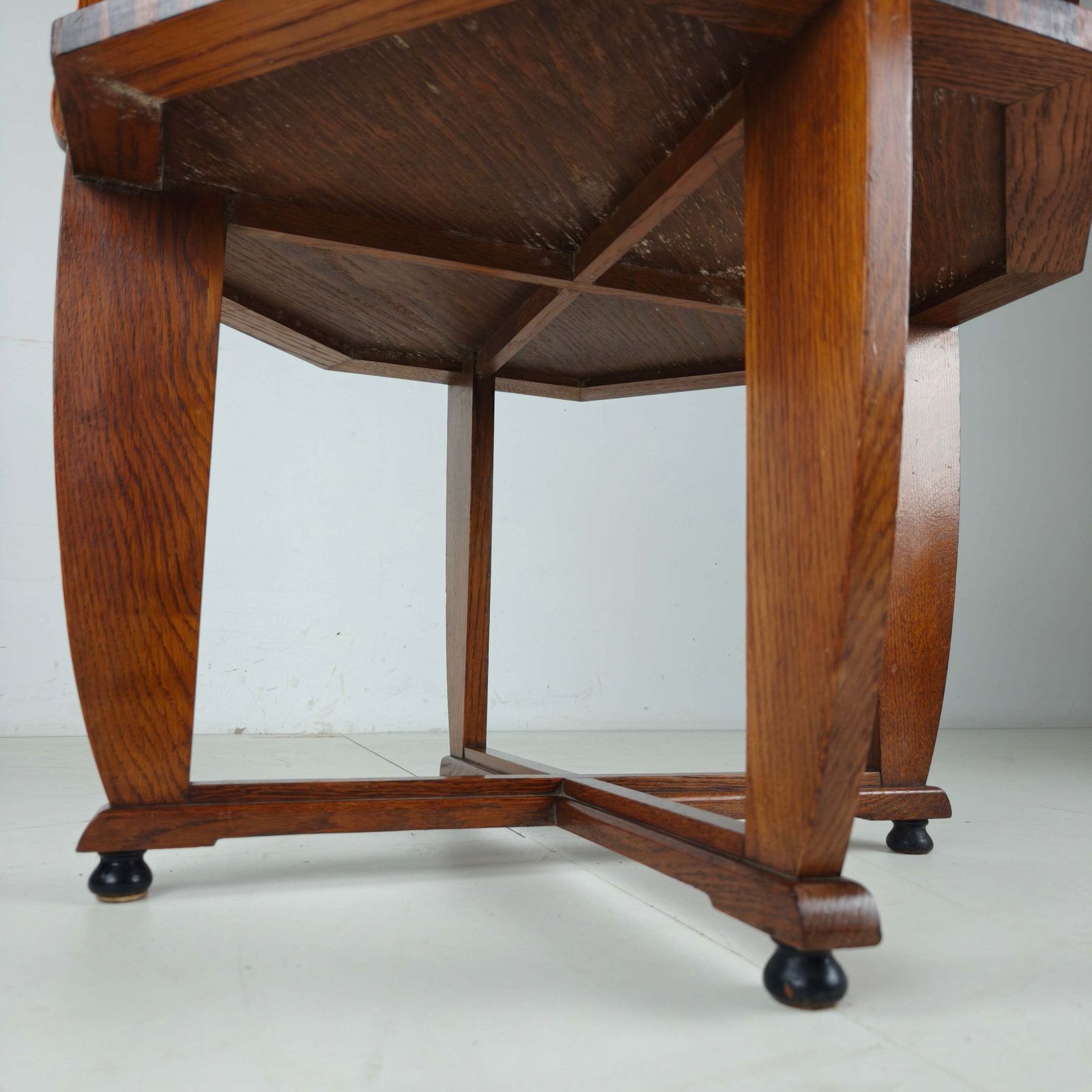 photo furniture Amsterdam School Coffee Table – Oak With Veneer Inlay, Circa 1920