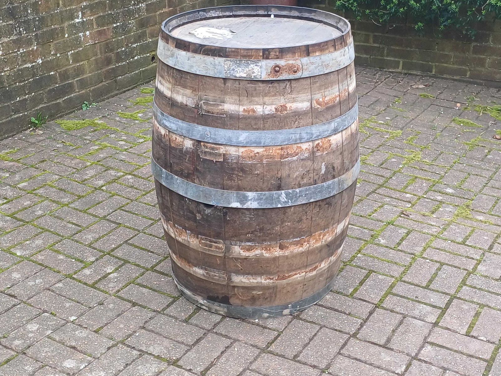 Large Vintage Oak Wine Barrel American Oak Medium Toast Plus Garden Planter Rustic Side Table Distillery Barrel Decorative Oak Cask. photo for sale