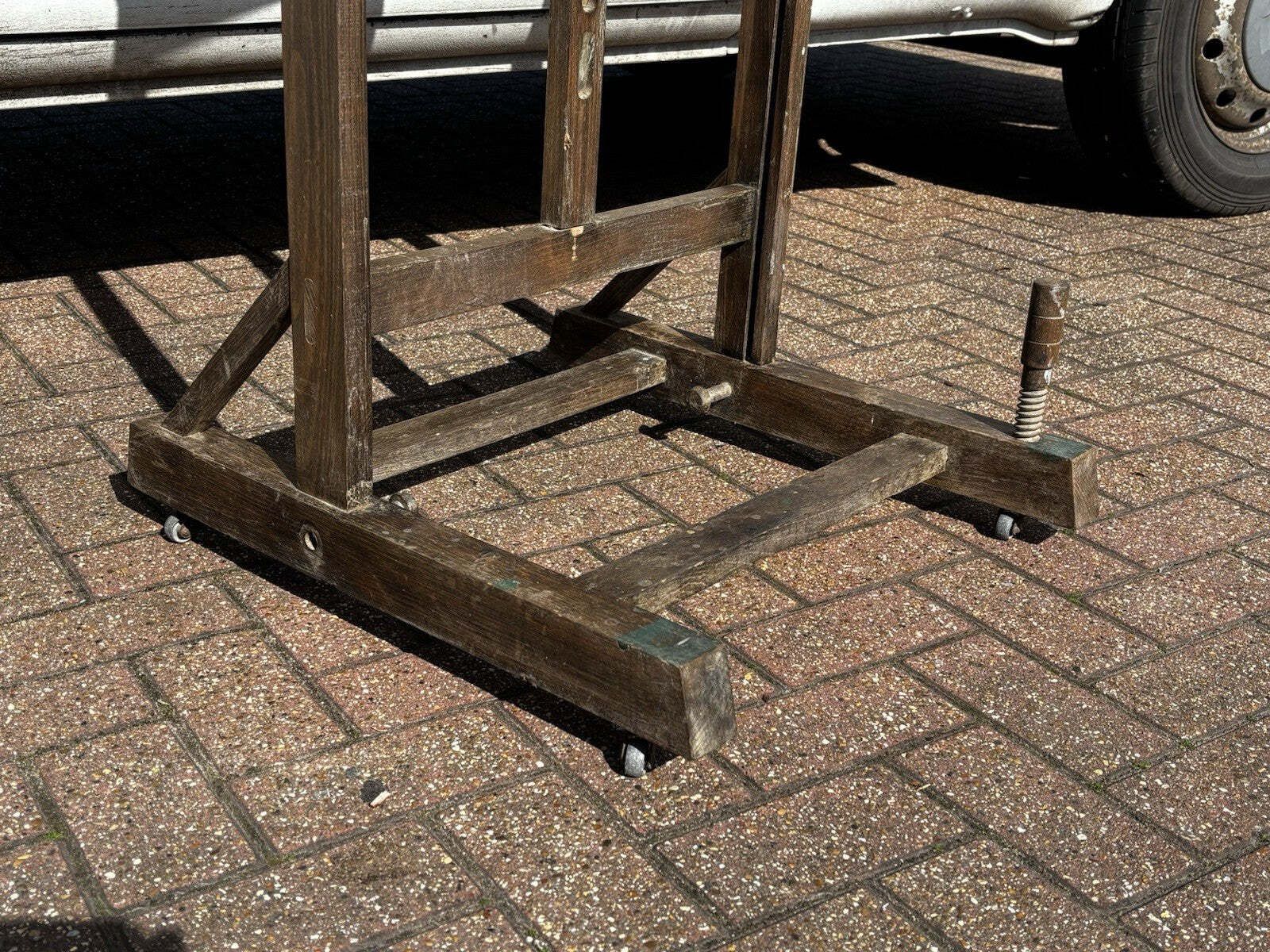 Large Antique Oak Artist's Easel, Previously Owned By World Famous John W Mills photo Home Decor