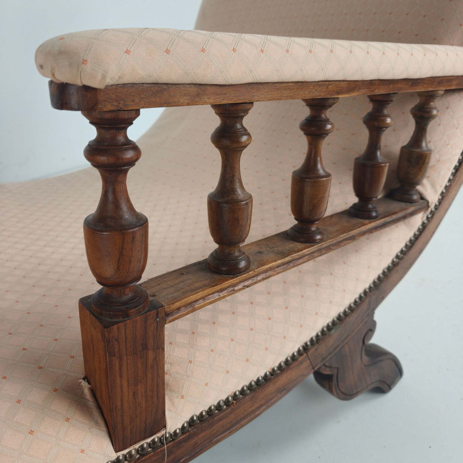 1016.0 Late 19th Century Antique Chaise Longue / Daybed – England photo