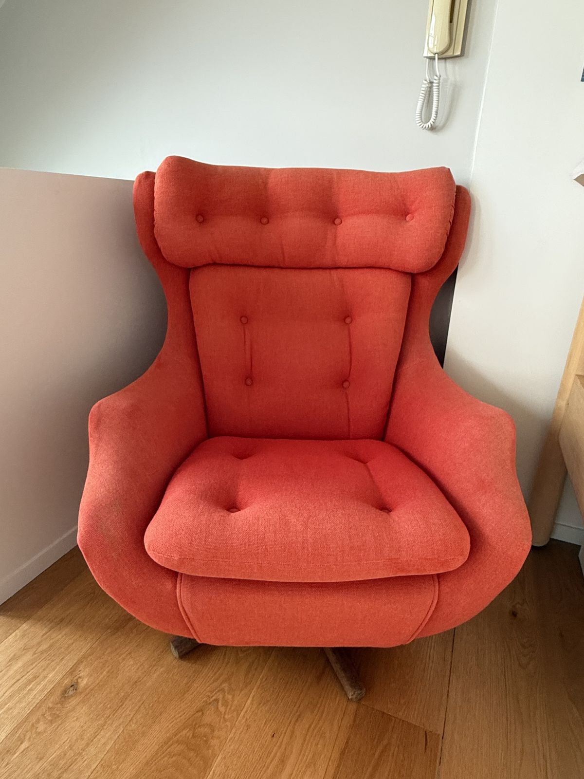1970s Parker Knoll Glide Statesman Swivel Tilt Base Egg Arm Chair