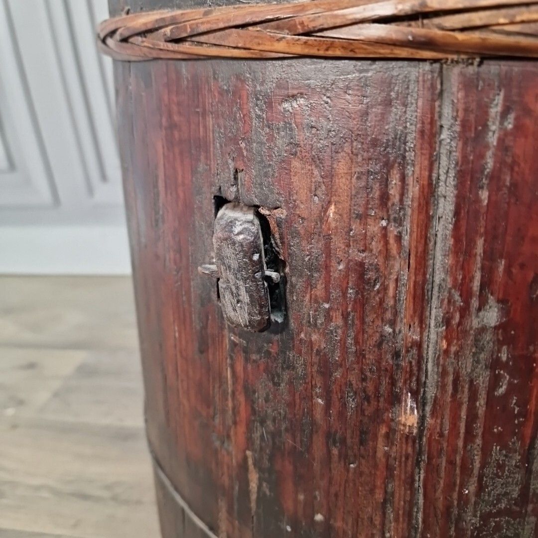photo furniture Antique Barrel Planter Solid Wood Stick Umbrella Stand Chinese Baby Warmer