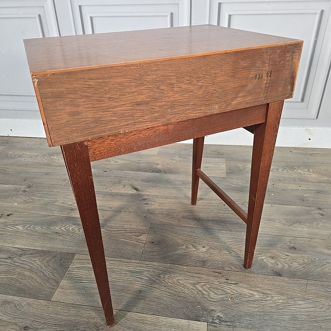 photo vinterior Vintage Meredew Bedside Table – Tola Veneer – Single Drawer Mid Century Side