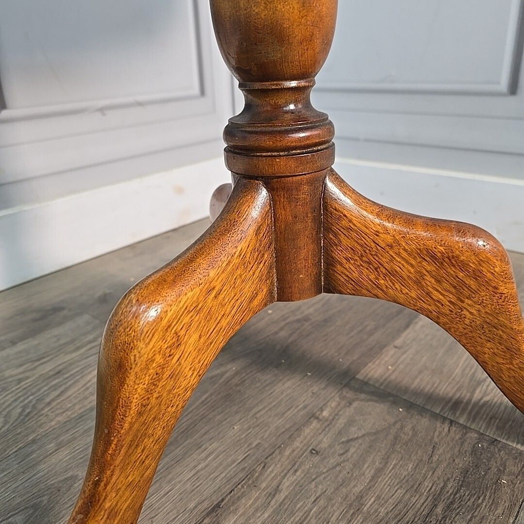 Furniture Antique Pedestal Wine Table Charles Barr Scalloped Edge – Yew Wood – Pie Crust photo