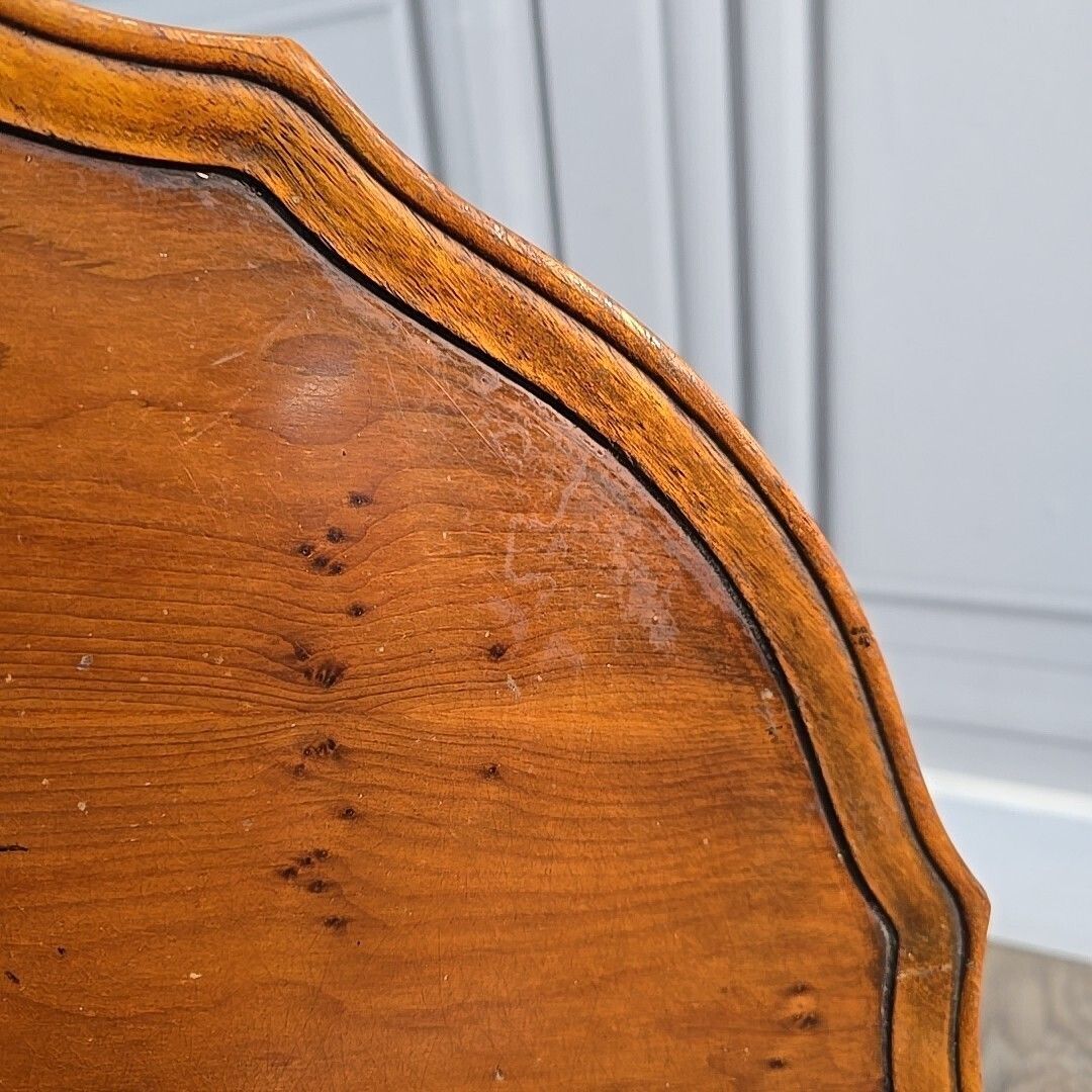 photo buy Antique Pedestal Wine Table Charles Barr Scalloped Edge – Yew Wood – Pie Crust