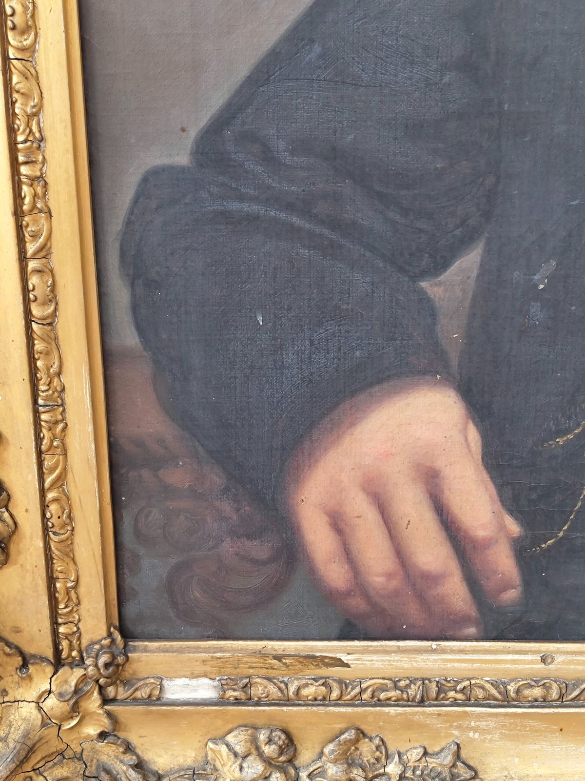 photo vintage Large Antique Victorian Oil Portrait On Canvas Of A Gentleman In Gesso Frame