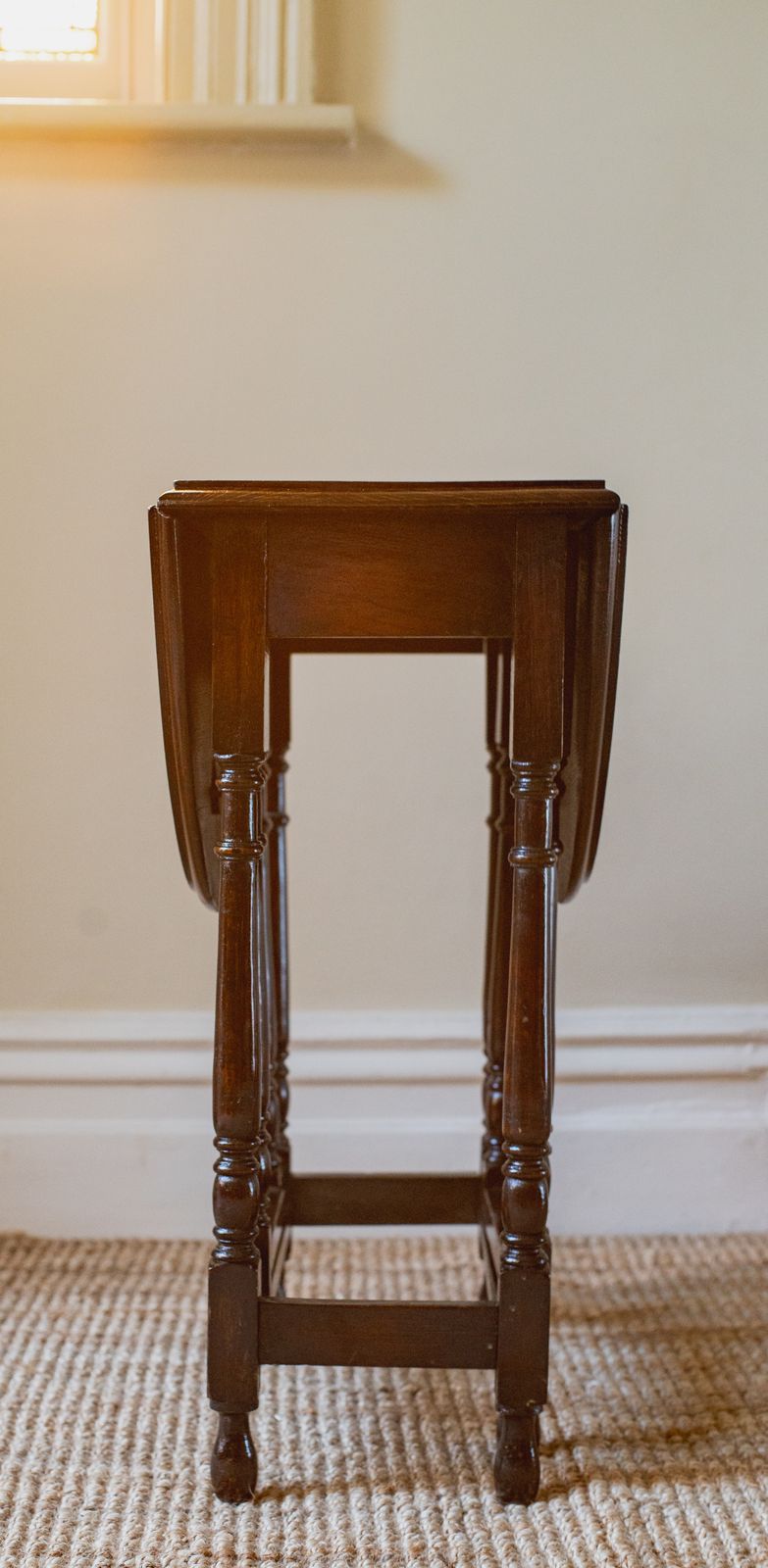 Antique Oak Small Oval Drop Leaf /Occasional / Side/ Lamp/ Gateleg Table photo 339.99