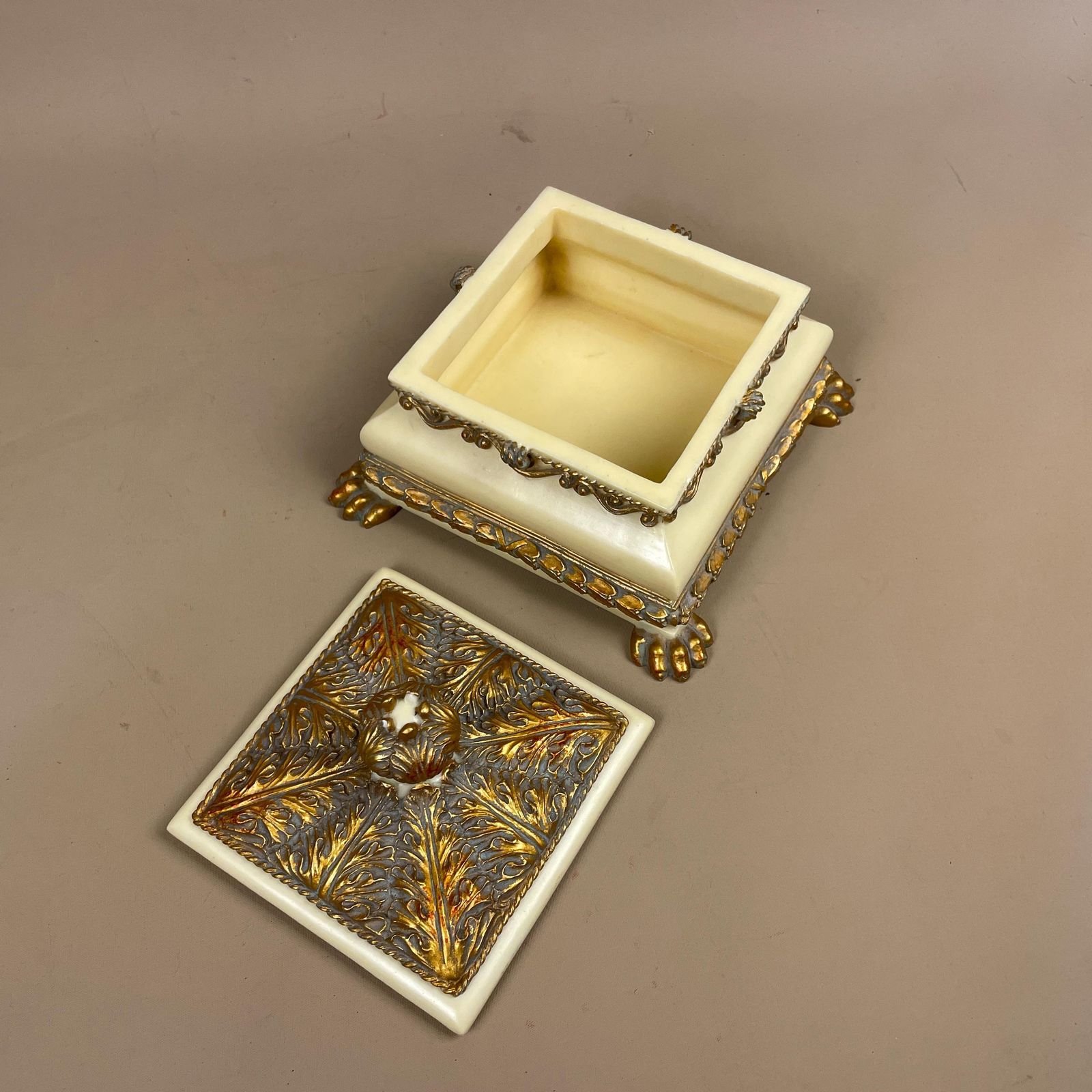 Cream Gold Resin Trinket Box Ornate Footed Jewellery Decorative Vintage Style Keepsake Storage Ring Dish Vanity Accessory photo buy