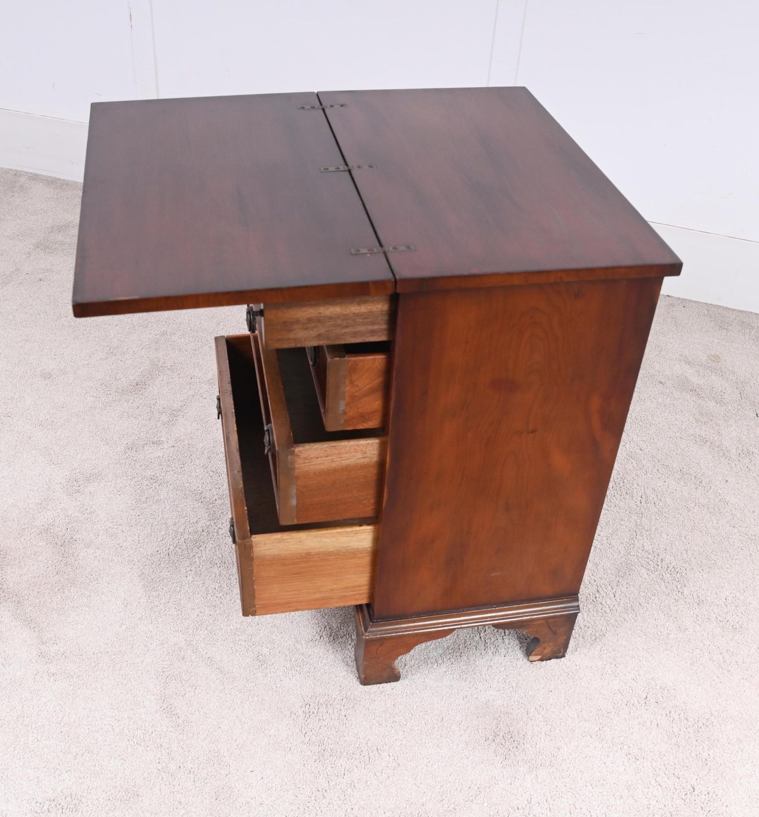 Yew Bachelors Chest Drawers Flip Top Georgian Revival photo 1150.0