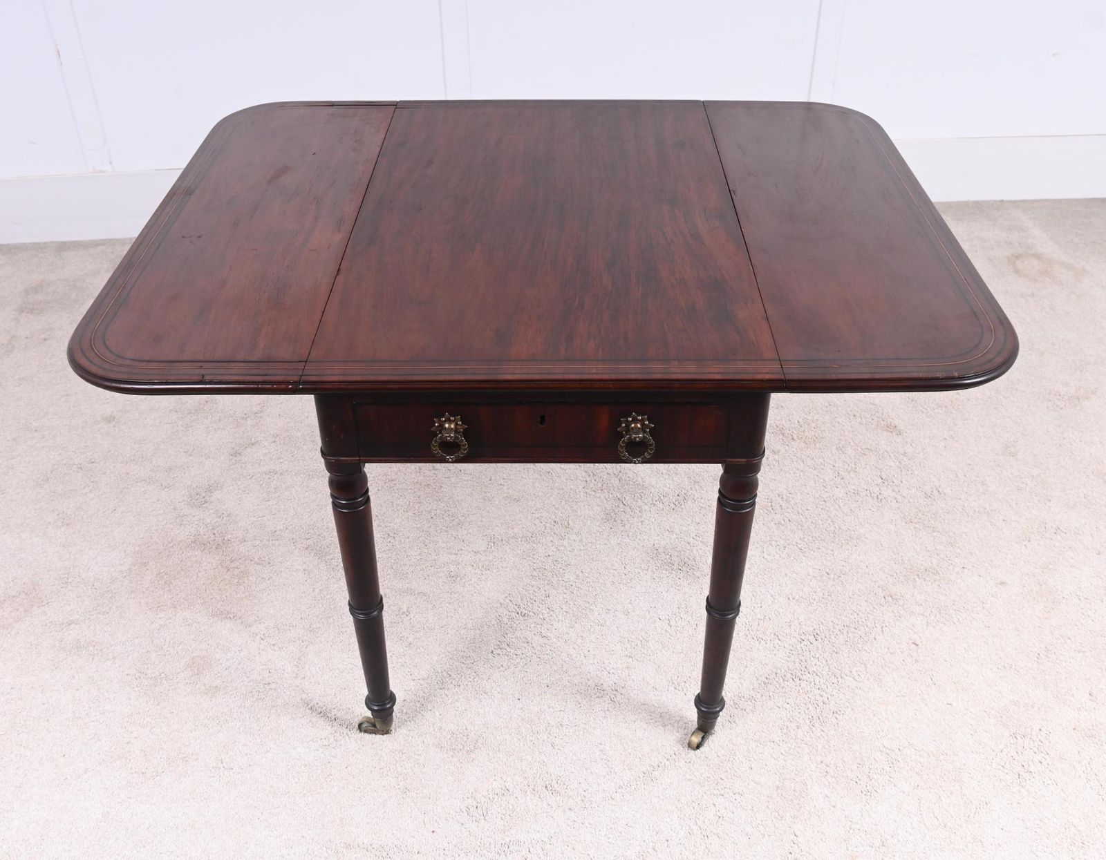 Georgian Mahogany Pembroke Table With Drawer And Drop Leaves 1810 photo Furniture