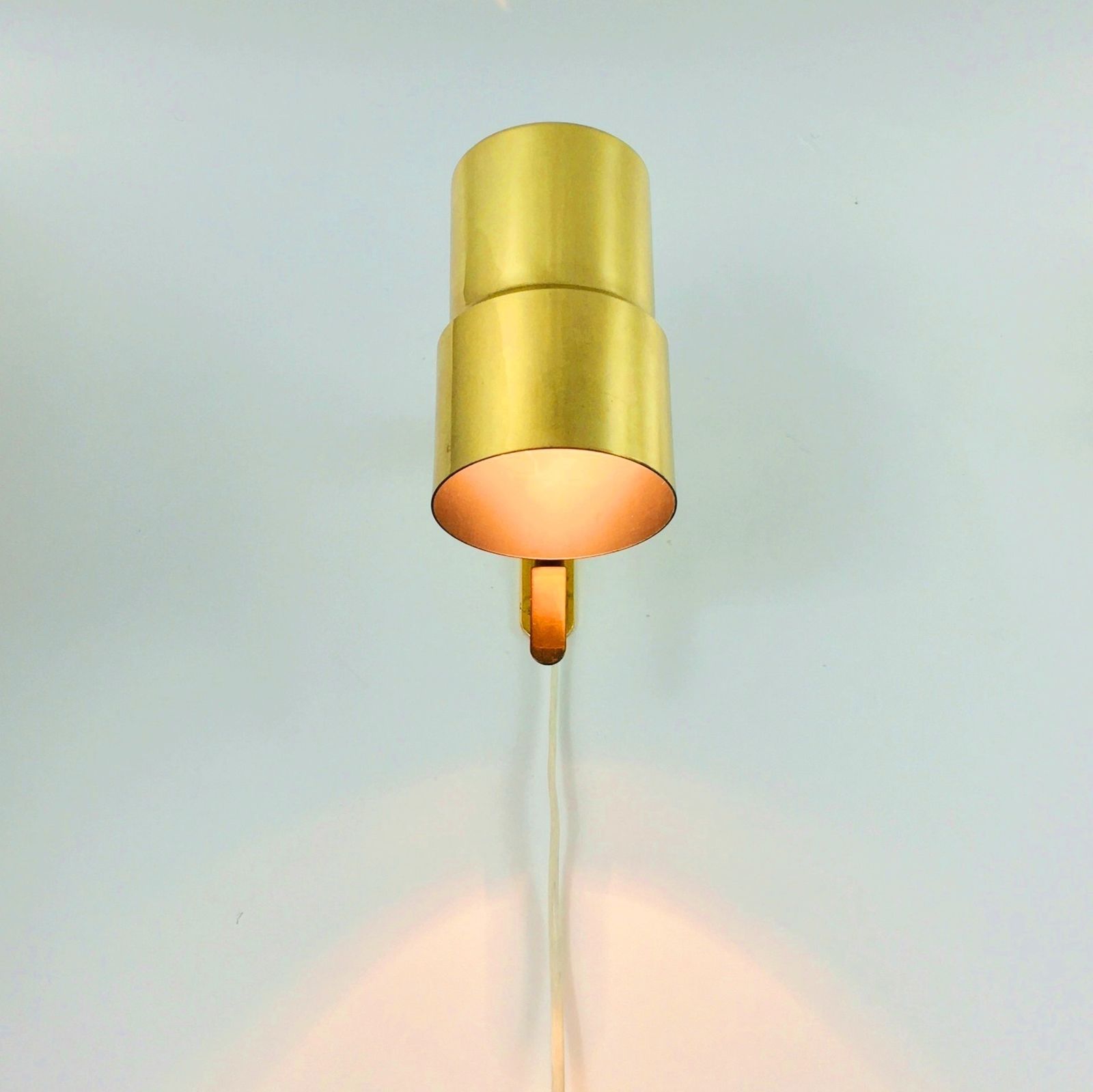 Pair Of Mid Century Scandinavian Brass Wall Lights By Hans Agne Jakobsson Model V 324, Sweden, 1960s photo 775.0