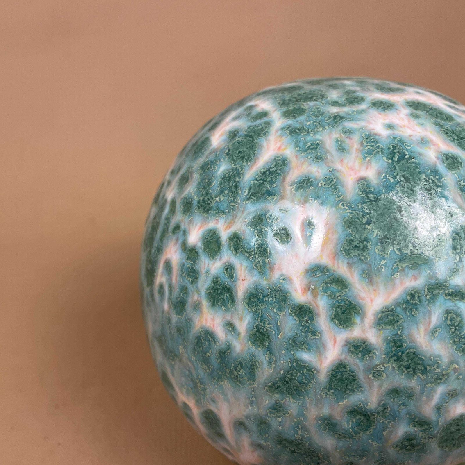 Vintage Ceramic Ball Glazed Decorative Round Ball Display Ornament Abstract Blue White Glaze Statue Sculpture Circle photo furniture