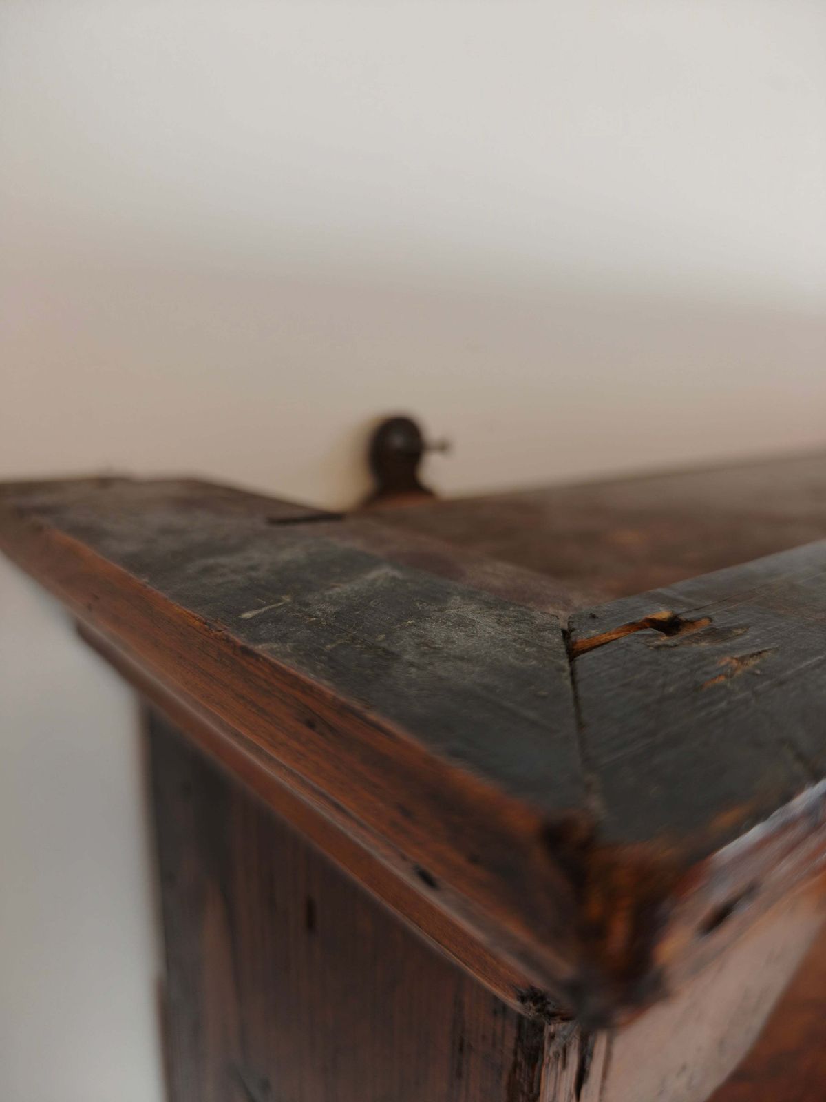photo vinterior Late Georgian 18th Century Welsh Dresser – Solid Oak