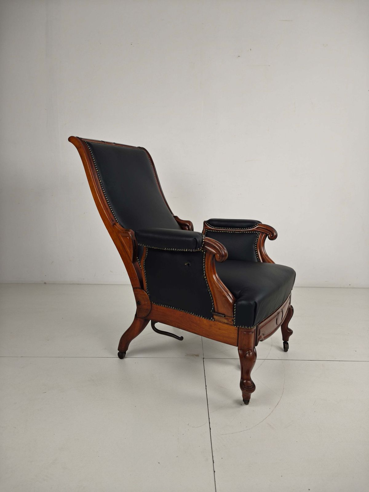 19th Century Antique Library Chair By Horrix – Black Leather photo vintage