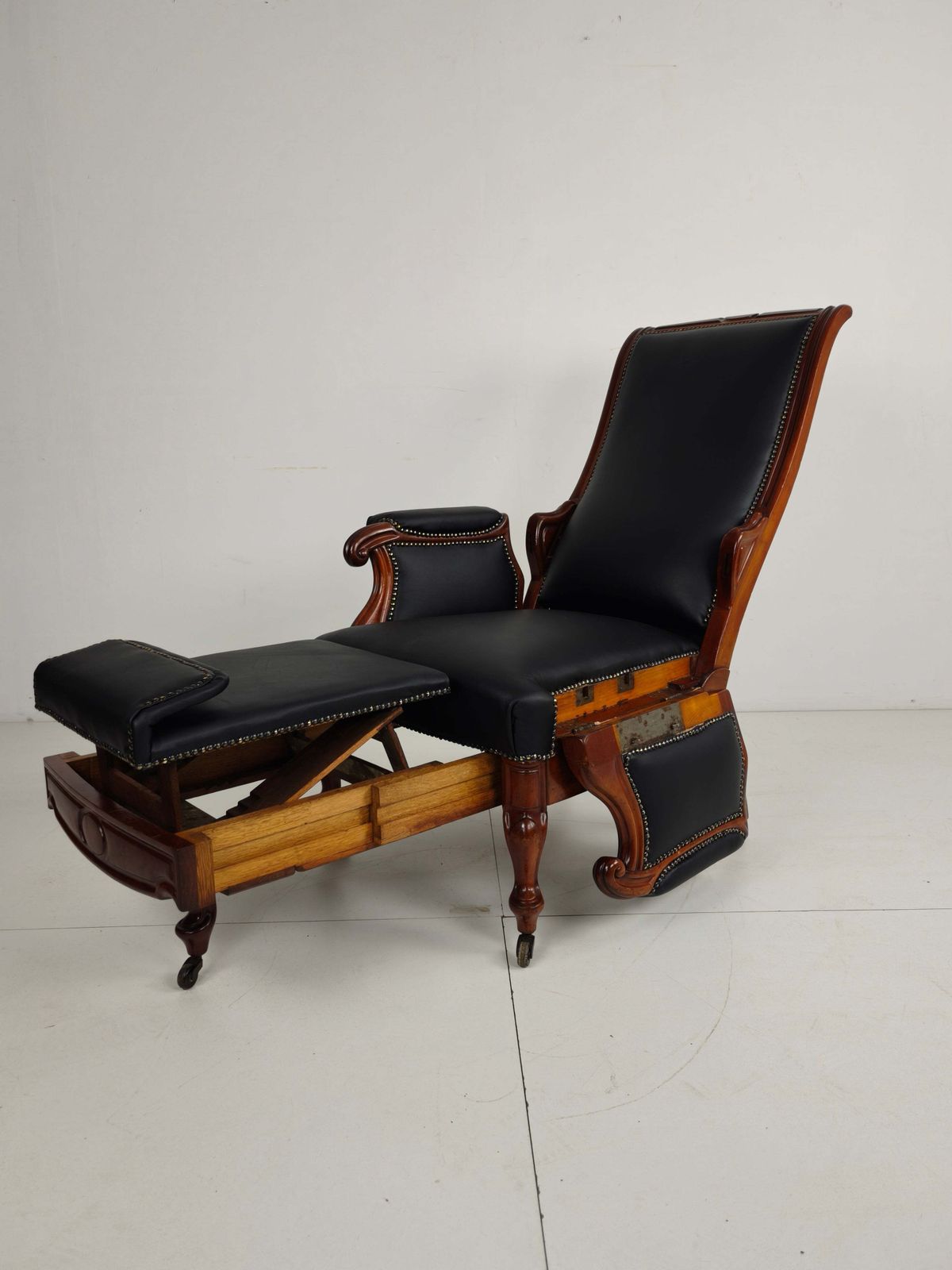 Furniture 19th Century Antique Library Chair By Horrix – Black Leather photo