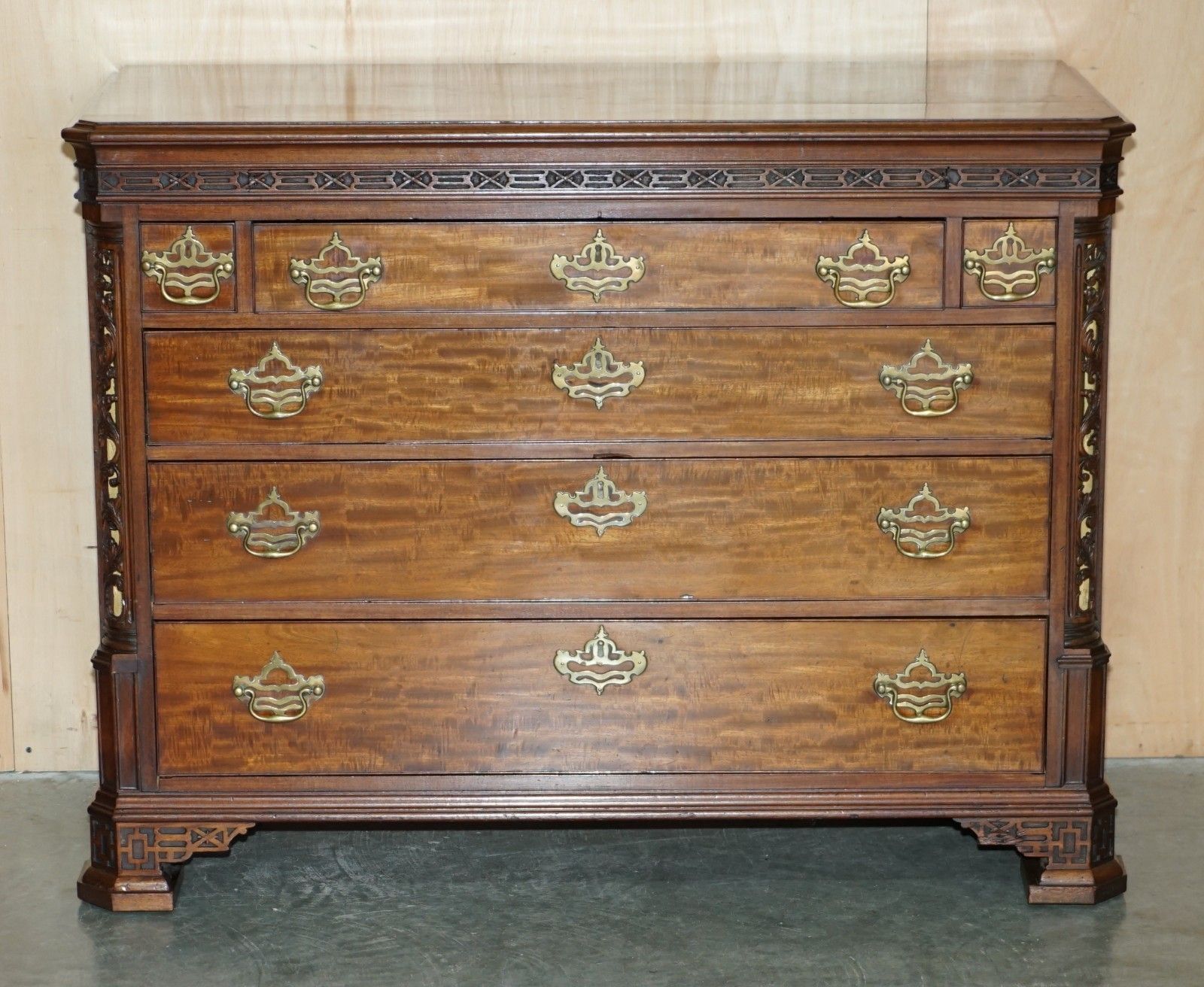 Fine Antique George III Circa 1770 Thomas Chippendale Walnut Chest Of Drawers photo for sale