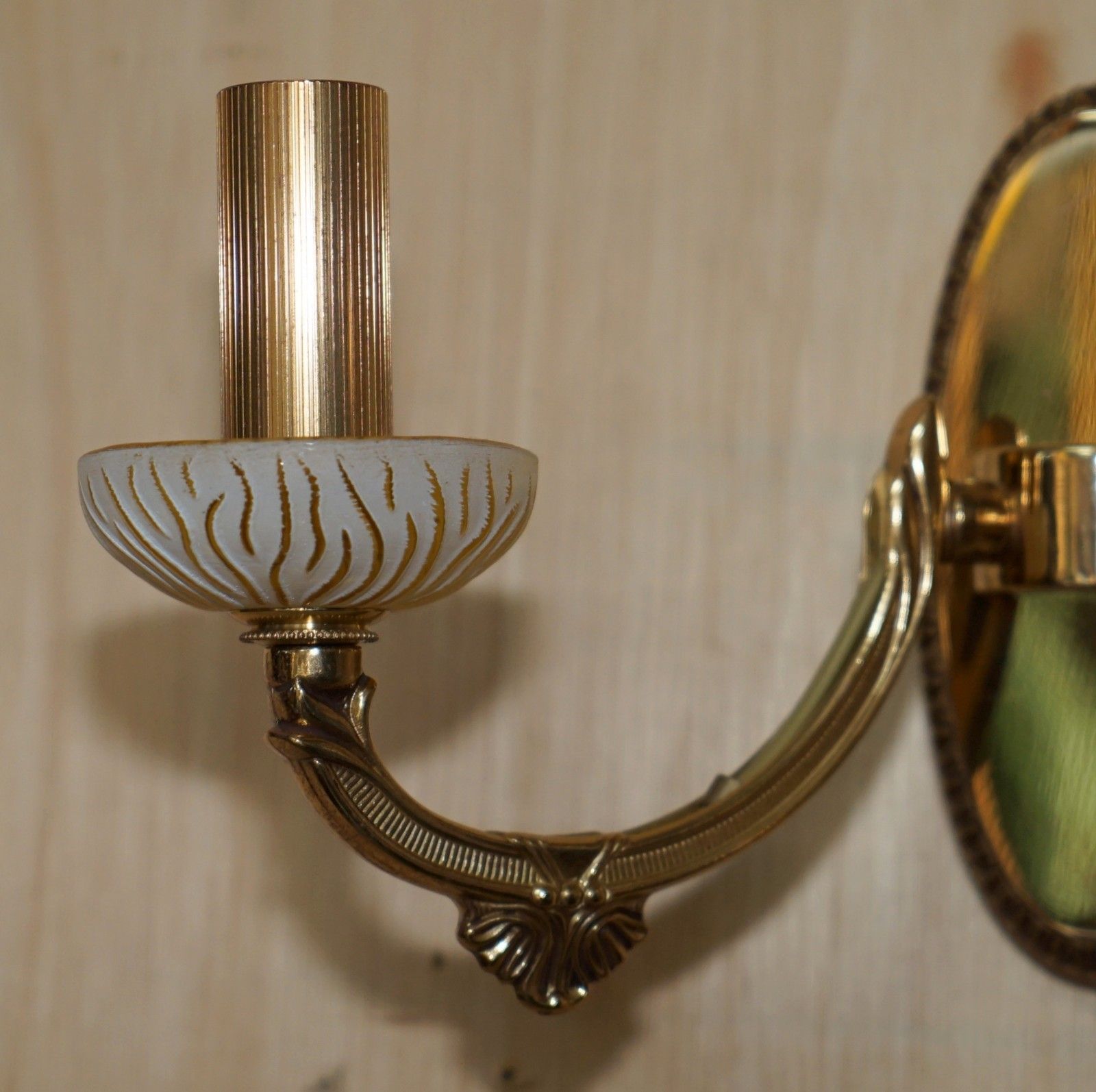 Pair Of Lovely Reccagni Made In Italy Brass & Frosted Glass Twin Candle Sconces photo Home Decor