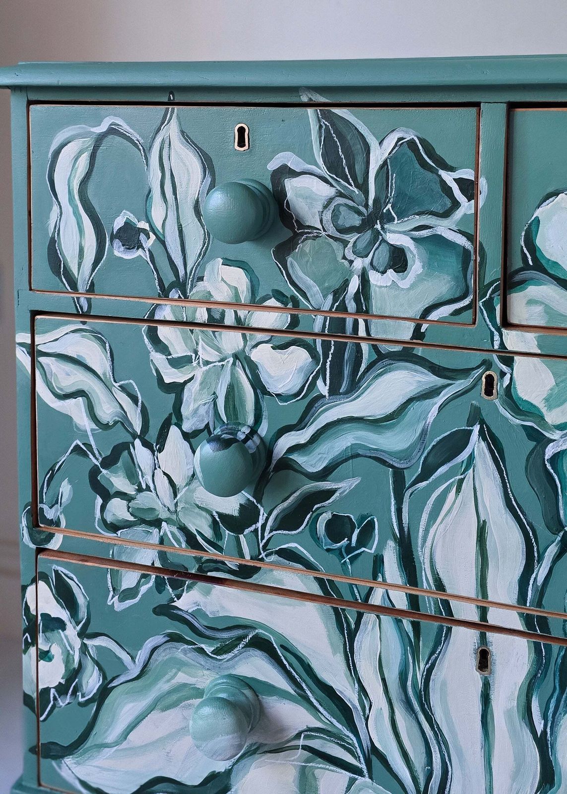 photo furniture Hand Painted Floral Folk Painted Pine Chest Of Drawers