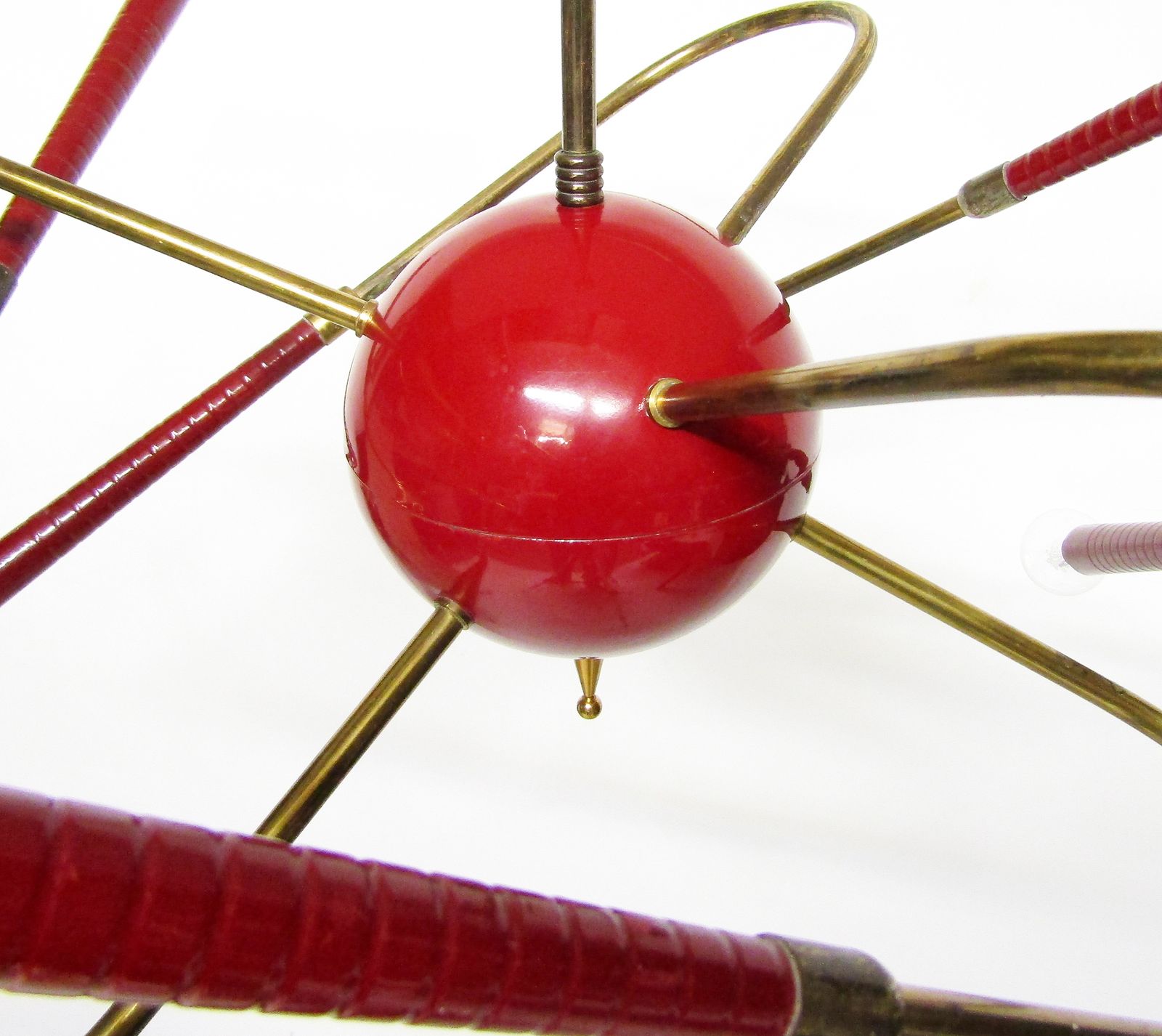 photo furniture Rare Italian 1950s Sputnik Chandelier In Red Enamel & Brass By Stilnovo