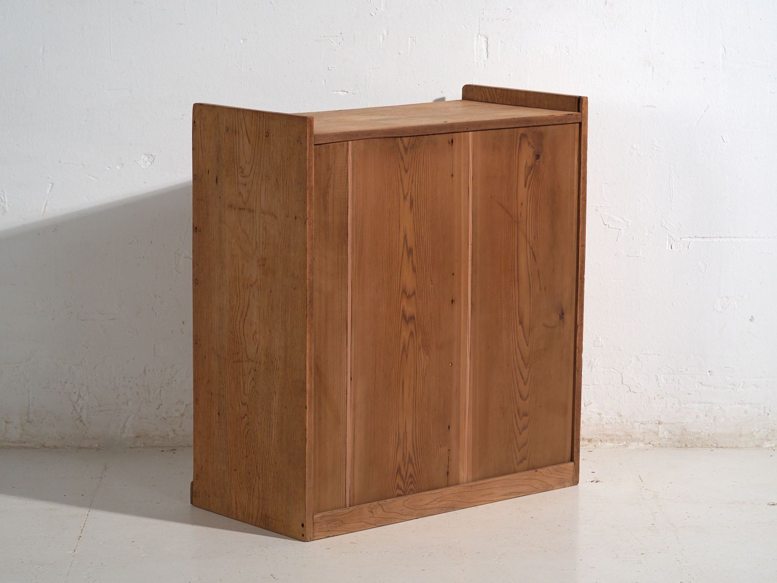 1586.0 Antique Japanese Multi Drawer Cabinet (Hikidashi Dansu) – Taishō / Showa Period – C.1920 1940 photo