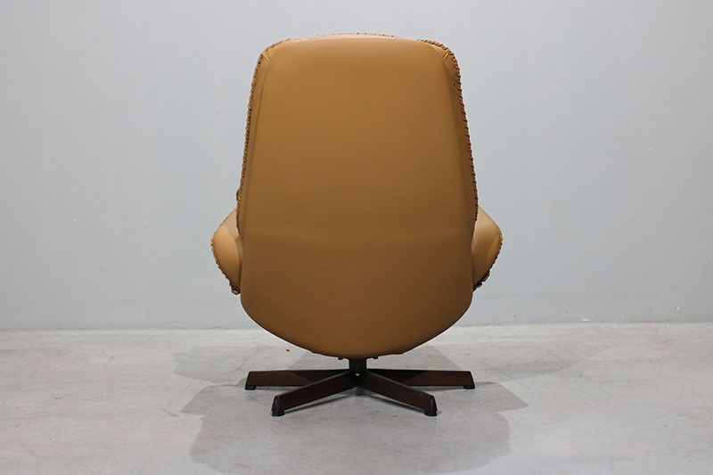 photo furniture Madsen And Schubell Ms86 Armchair