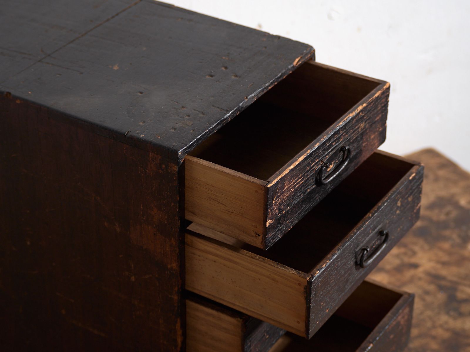 Japanese Vertical Ko Dansu With Five Drawers In Paulownia And Japanese Cedar, Taishō–Early Showa Period, Circa 1912–1945 photo Furniture