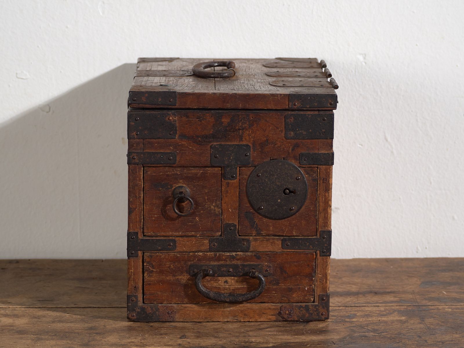 Antique Japanese Document Chest With Drawers And Iron Hardware – Portable Tansu – Meiji–Taishō Period (C.1880–1920) photo 604.0