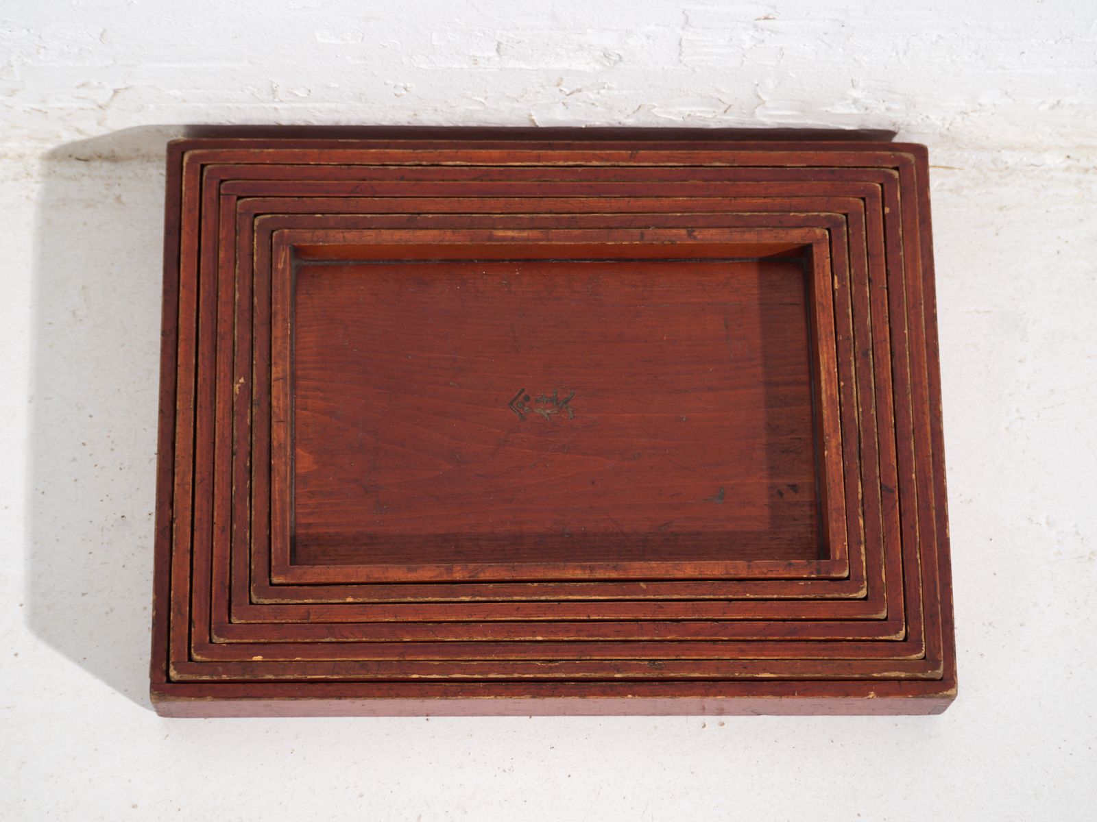 photo furniture Antique Japanese Wooden Serving Trays Set Of 7 – Taishō–Showa Period (C.1910–1940)