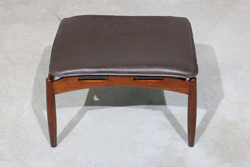 photo buy Armchair + Footrest With Brazilian Design