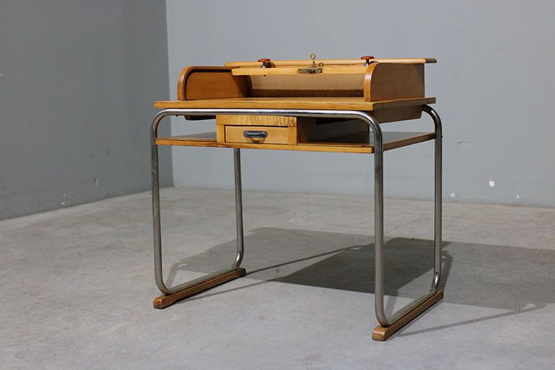 Desk In Chromed Metal And Wood. photo vinterior