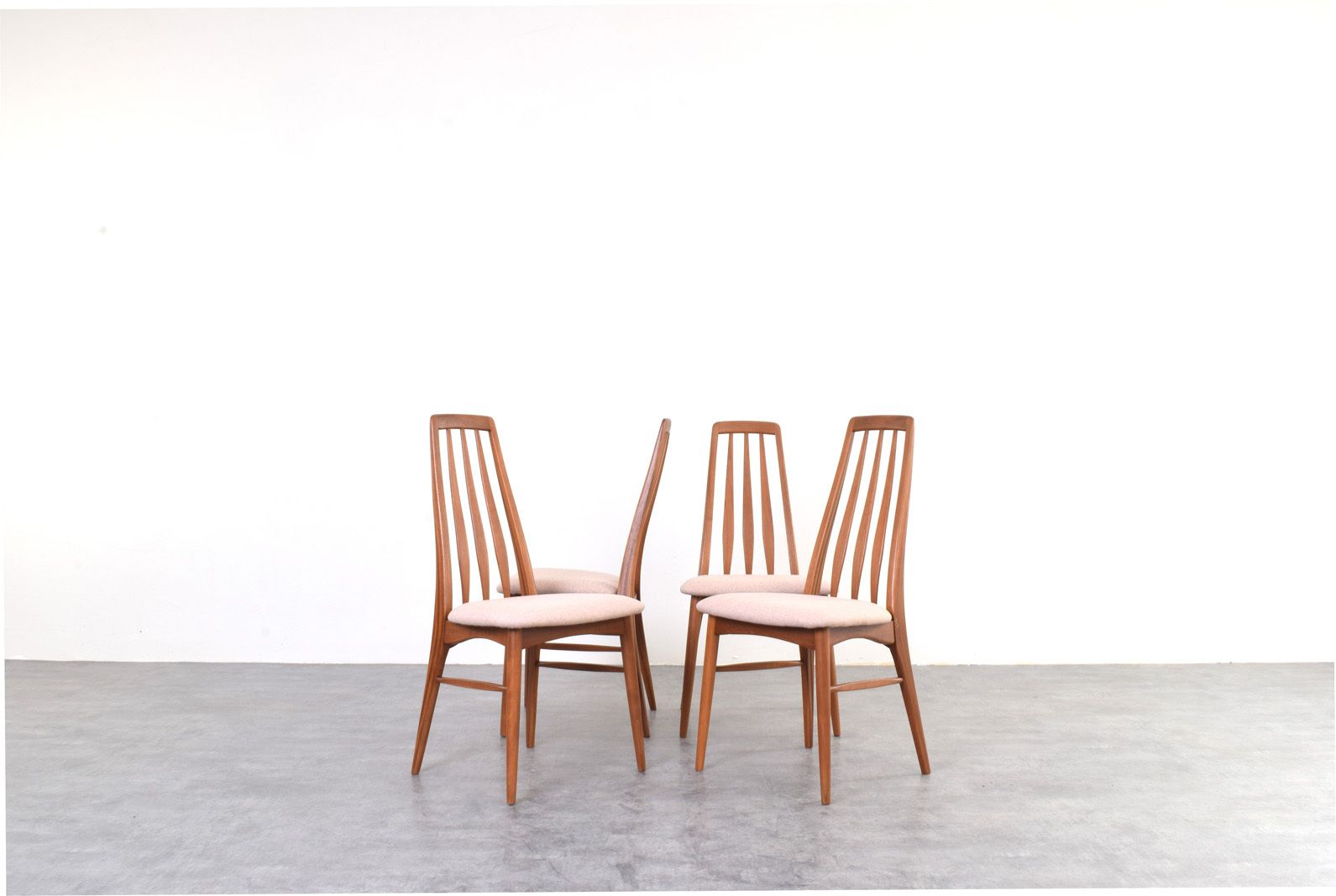 Mid Century Teak & Wool Eva Dining Chairs By Niels Koefoed For Koefoed Hornslet, 1960s, Set Of 4 photo furniture