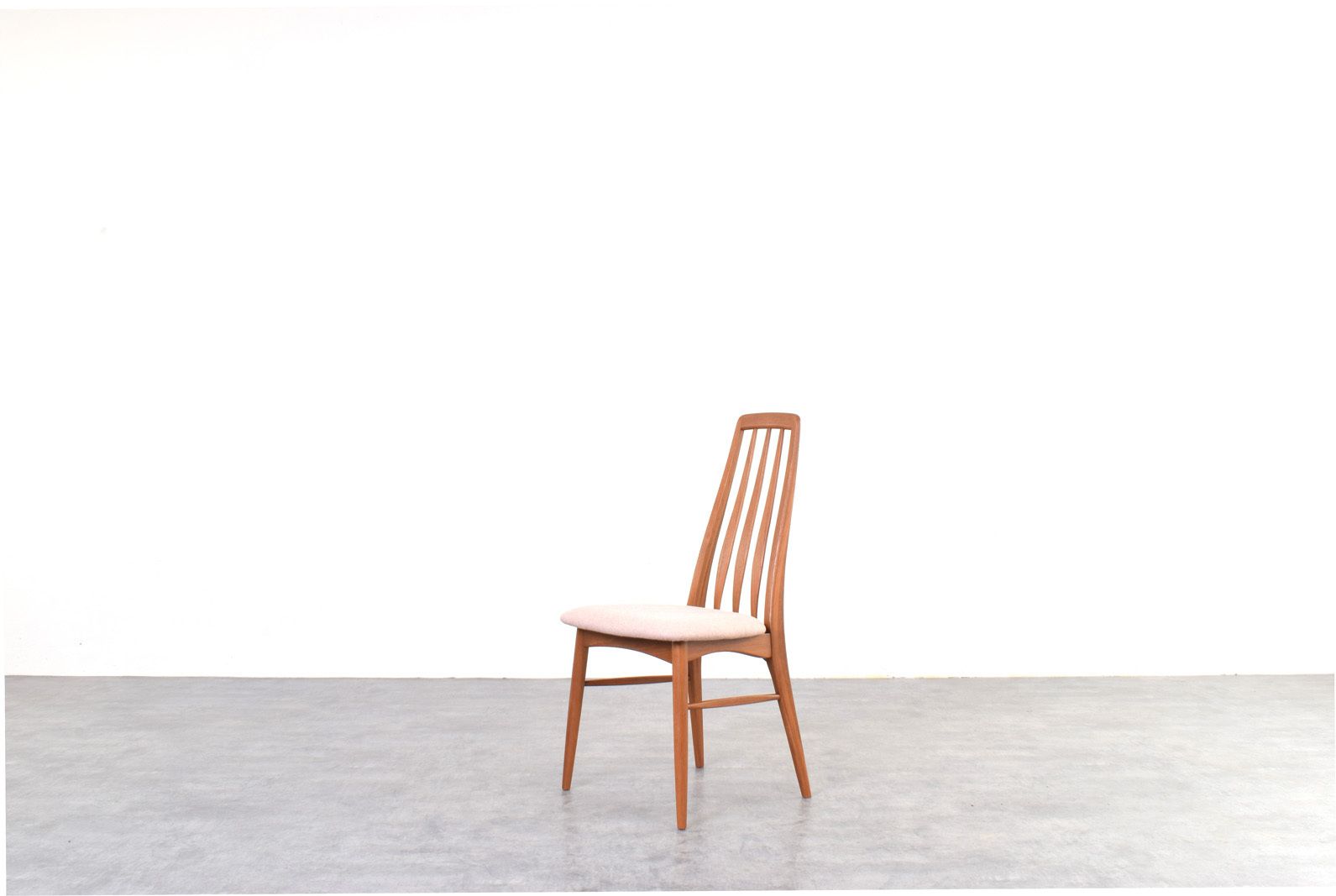 Mid Century Teak & Wool Eva Dining Chairs By Niels Koefoed For Koefoed Hornslet, 1960s, Set Of 4 photo Furniture
