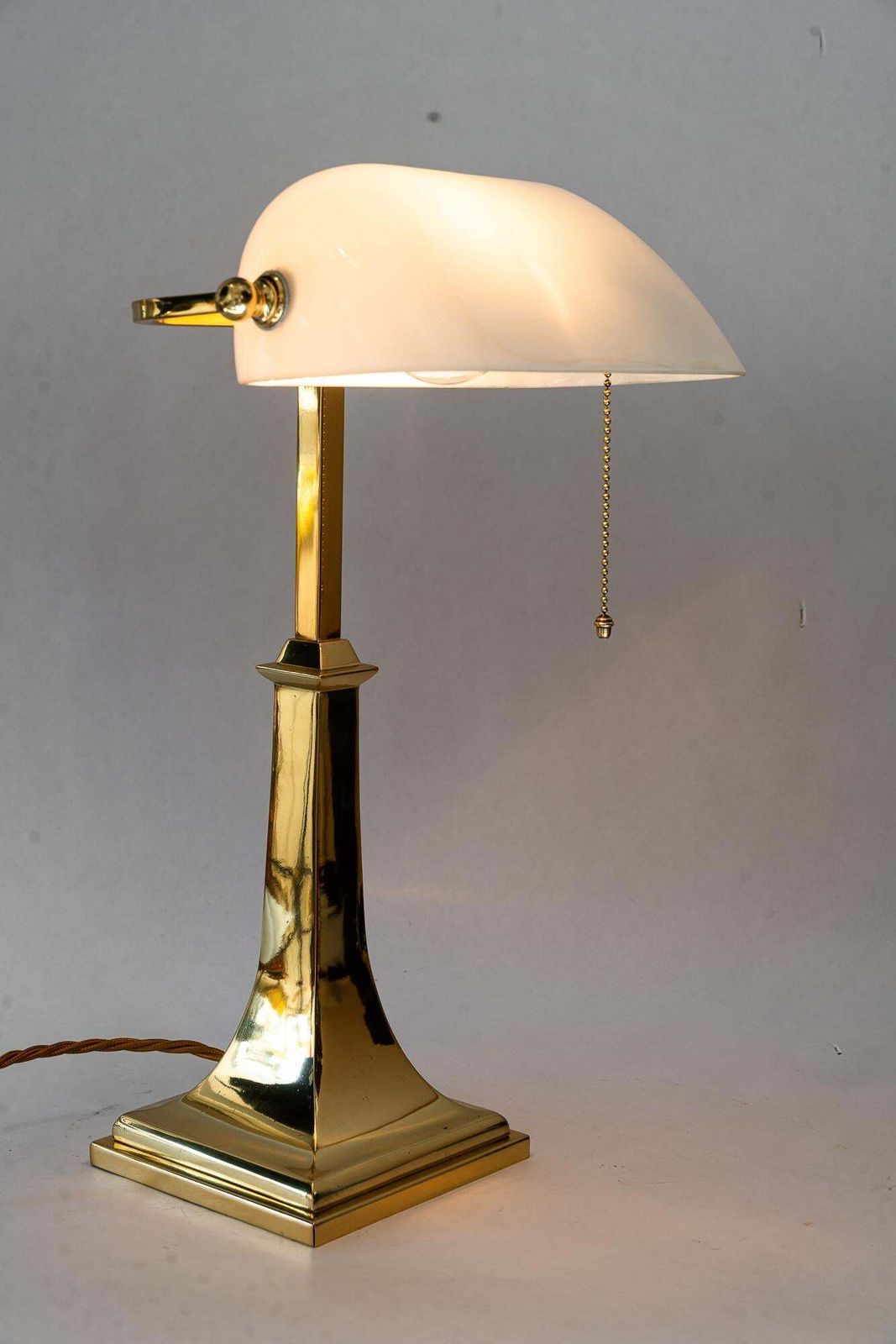 photo buy Art Deco Banker Lamp With Original Glass Shade Around 1920s