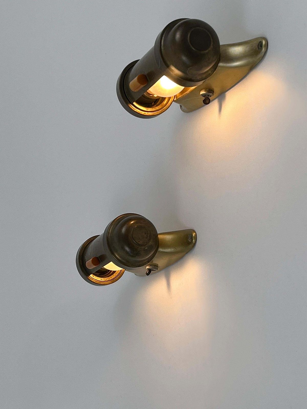 photo vintage Set Of Two Streamline Bauhaus Design Sub Marine Cabinet Sconces Germany 1930s
