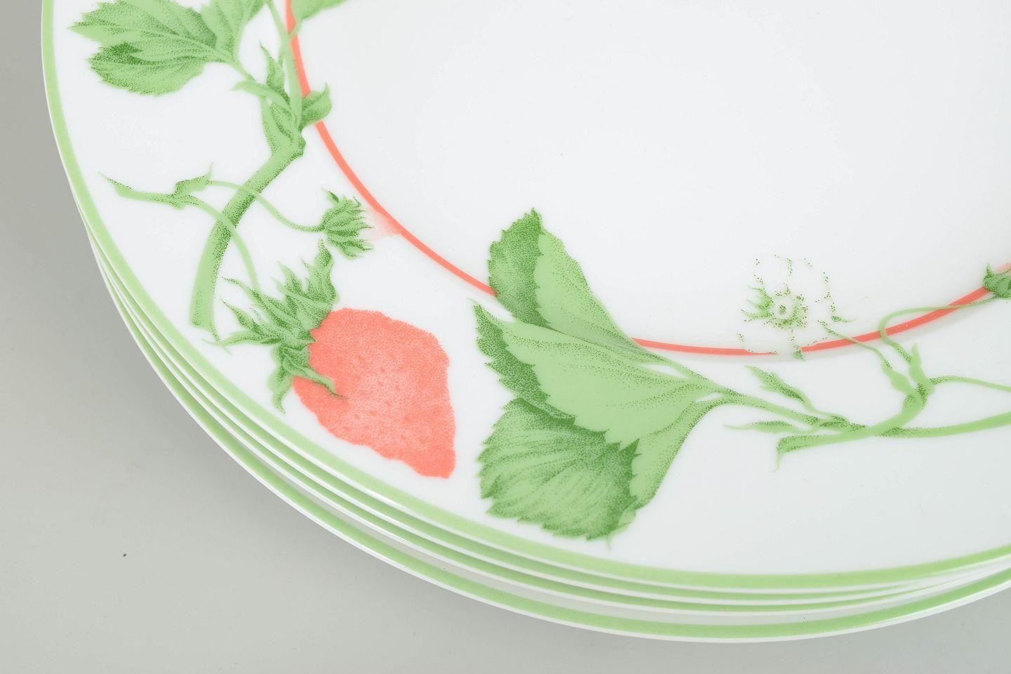 Bill Goldsmith For Limoges. 4 Porcelain Charger Plates. Fraise Series. 1980s photo for sale
