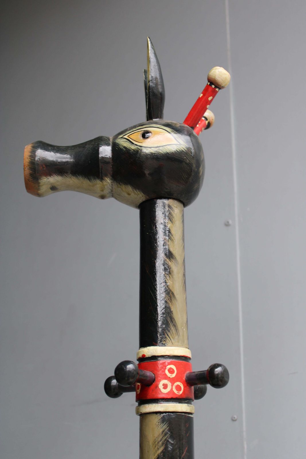 photo furniture Children's Coat Rack 1950 Giraffe Lacquered Wood 1950 Italy Enzo Mari Danese