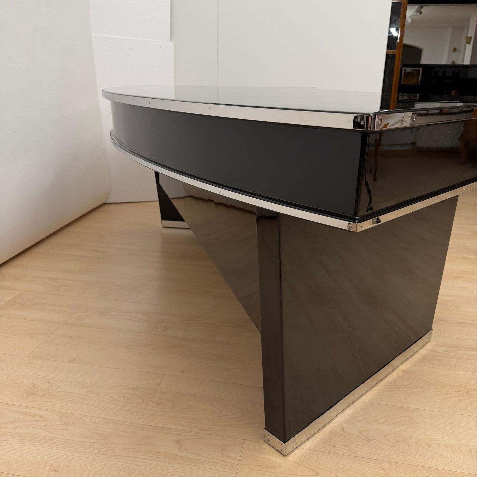 photo vintage Art Deco Desk, Black Lacquer, Walnut, Metal, France Circa 1950