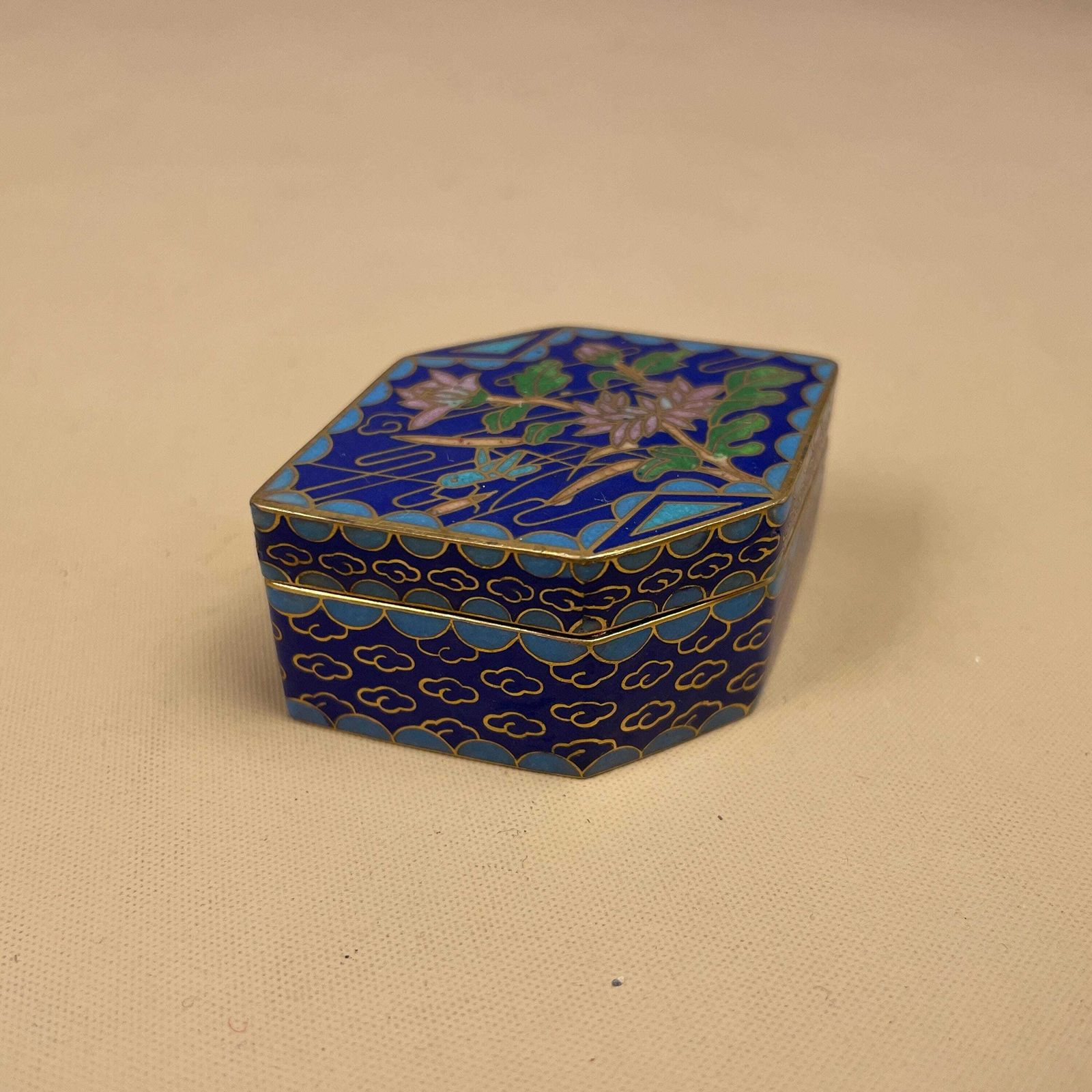Blue Cloisonne Mini Box Floral Enamel Trinket Jewellery Keepsake Container Chinese Lotus Pattern Small Vanity Box