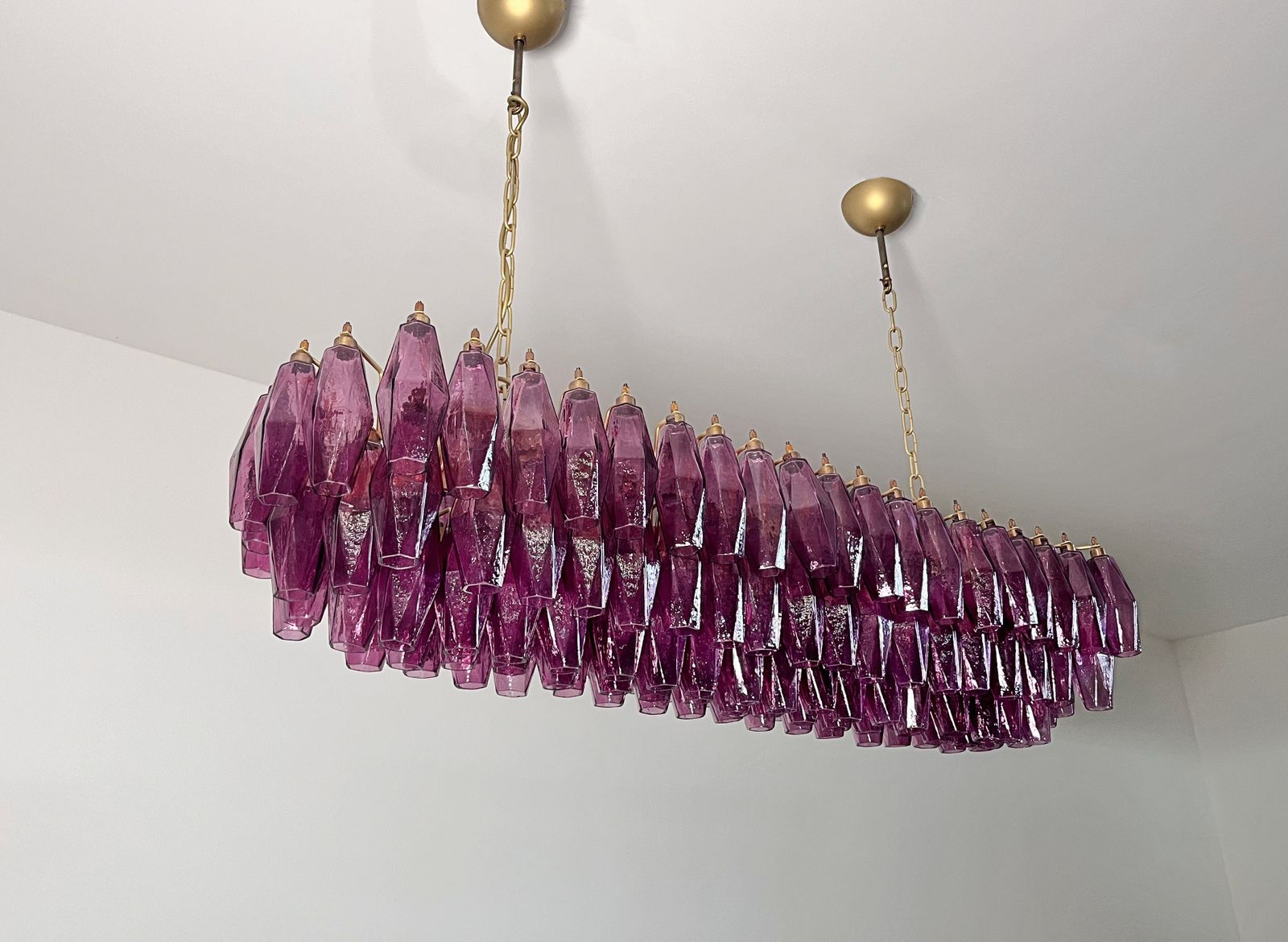 photo furniture Elegant Murano Poliedri Chandelier   Carlo Scarpa   138 Amethyst Glasses